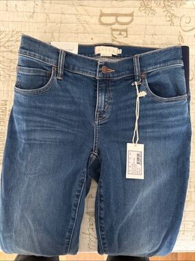Hatch Women's Skinny Jeans in Medium Blue Wash